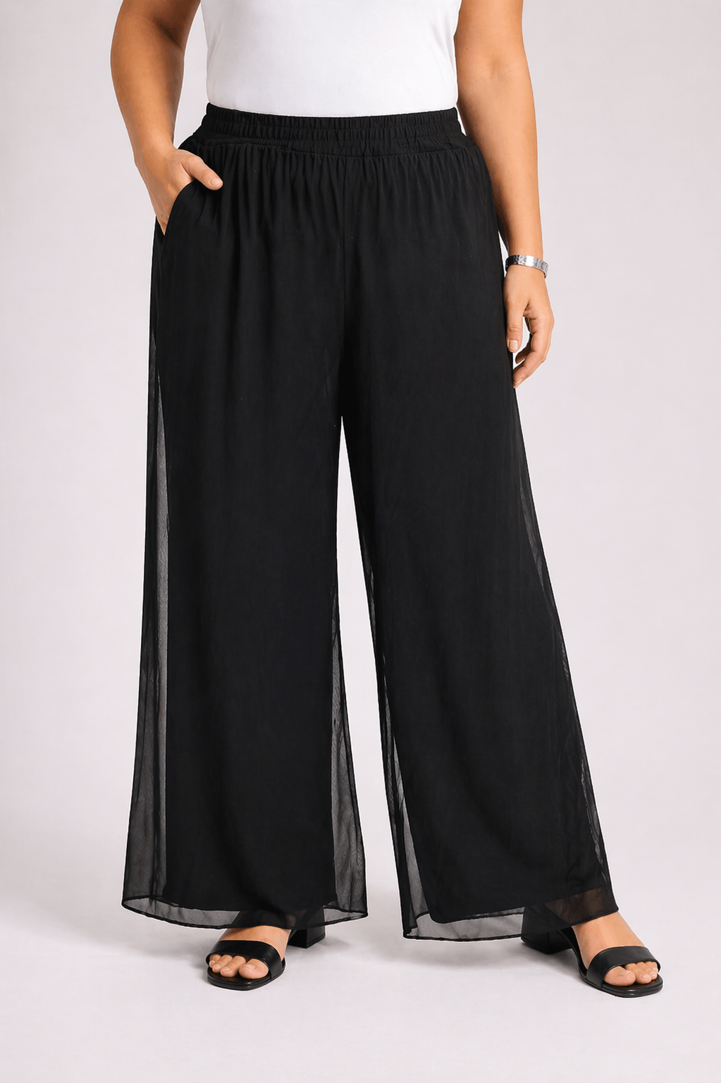 Hose mit elegantem Überwurf